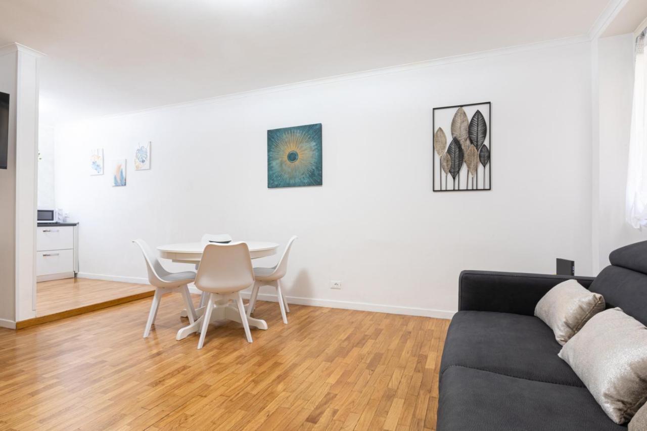 Mosaic Trastevere Silver Apartment - Top Collection Рим Екстер'єр фото