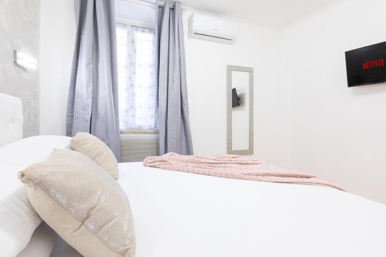 Mosaic Trastevere Silver Apartment - Top Collection Рим Екстер'єр фото