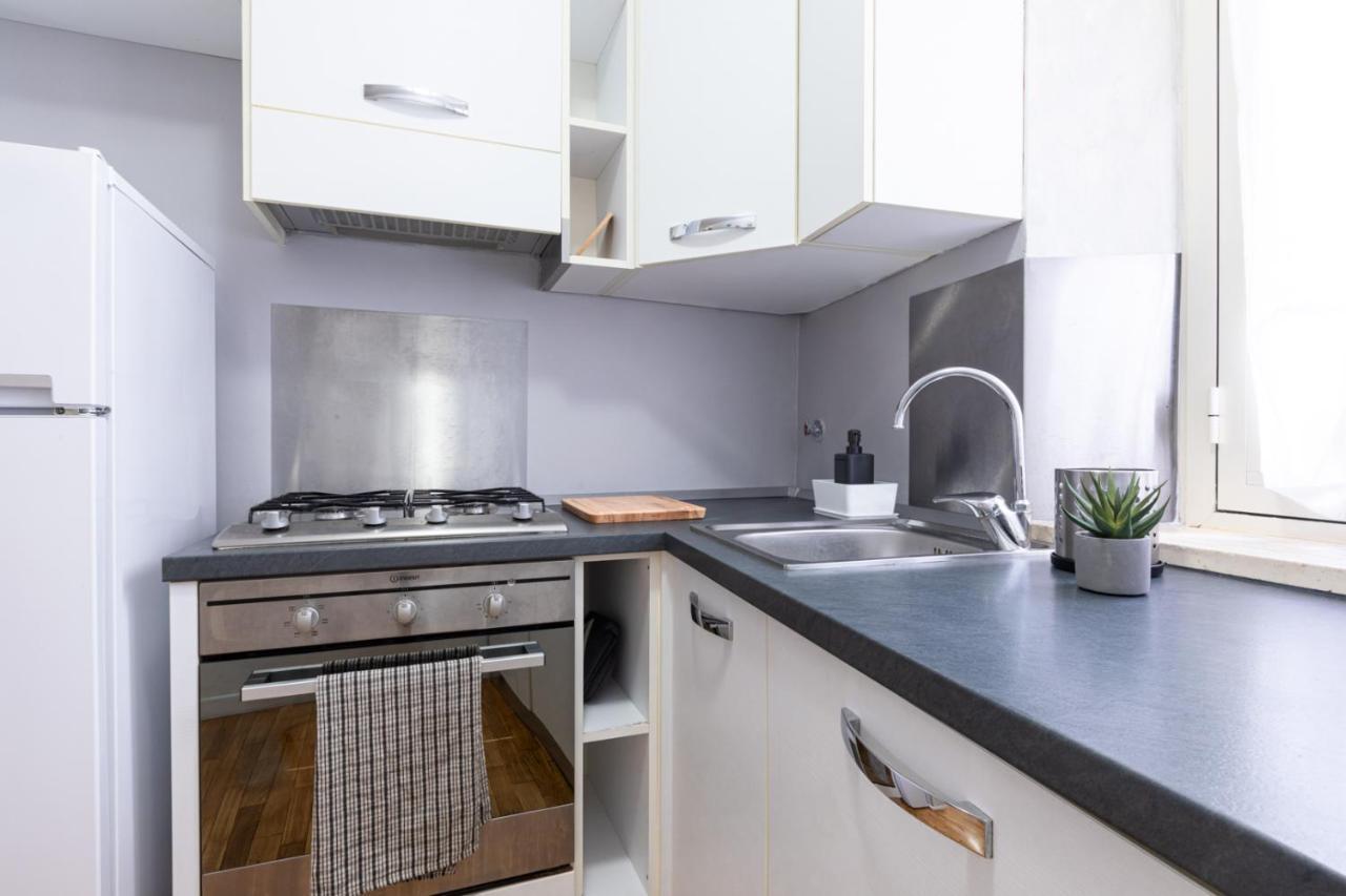 Mosaic Trastevere Silver Apartment - Top Collection Рим Екстер'єр фото